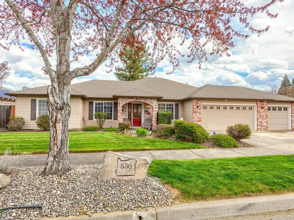 530 Carriage Ln, Jacksonville, OR 97530