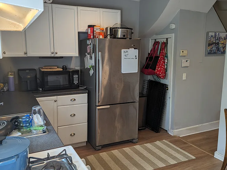 569 E 3rd St — Photo 16