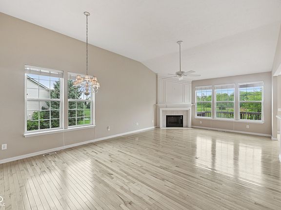 5th image of 542 Hadleigh Ct