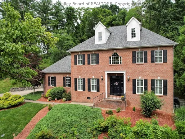 116 McDavid Ln, Charleston, WV 25311