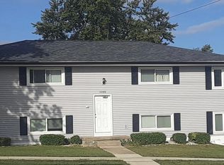 1105 Bunn St #2, Bloomington, IL