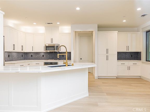 5th image of 14765 Molluc Dr