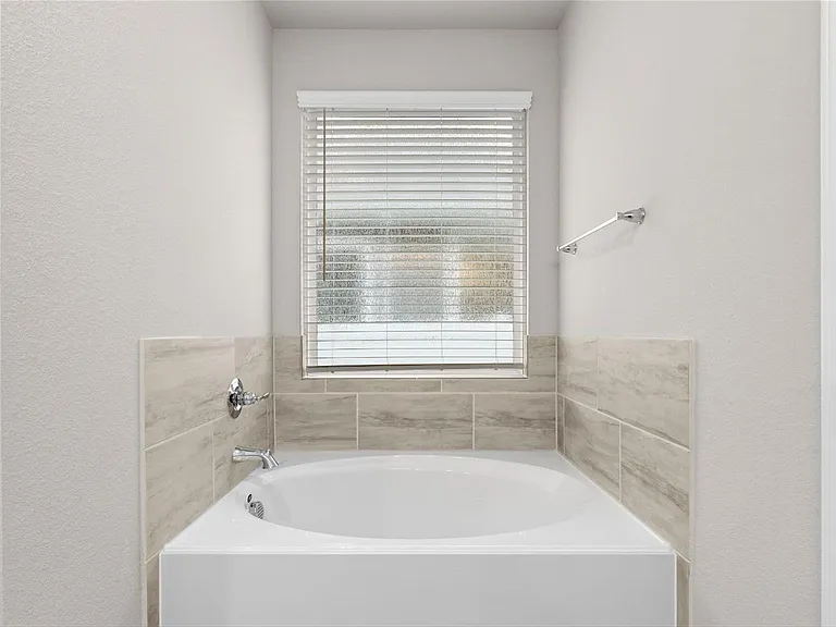 5953 Revere Dr — Photo 20