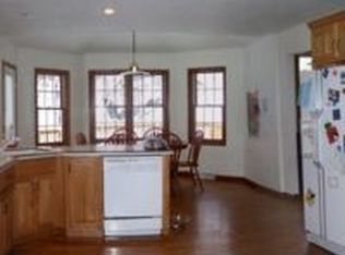 800 Orianna Dr, Marquette, MI 49855