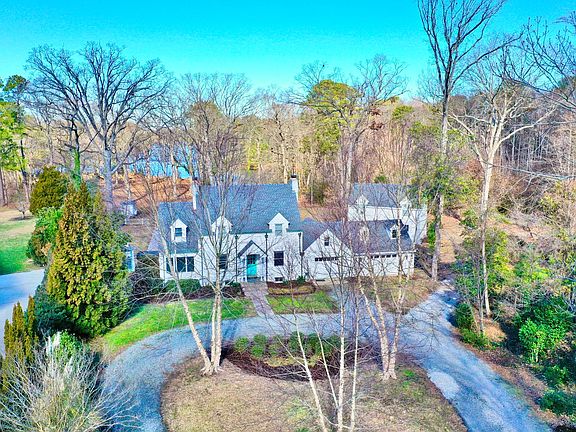 4th image of 4824 Lake Bradford Ln