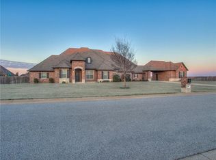 355 Taylam Rd, Goldsby, OK 73093