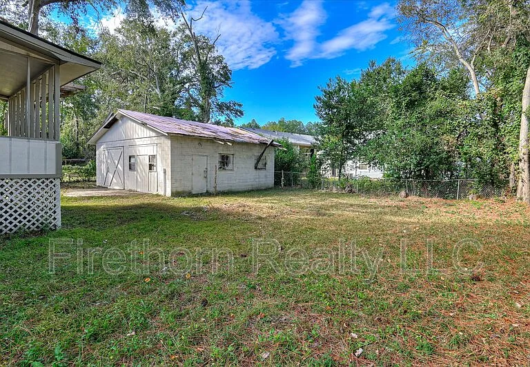 2349 Henry Cir — Photo 37