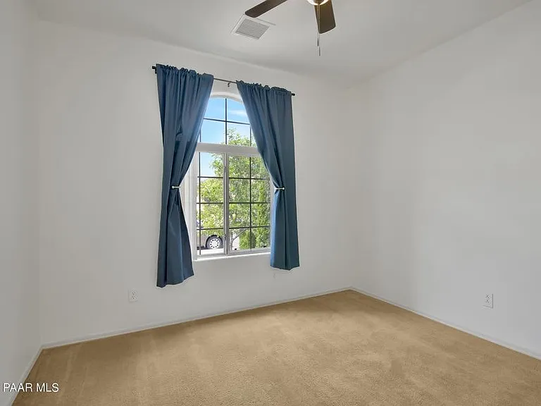 1079 N Hobble Strap St — Photo 19