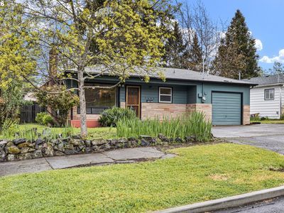 1402 SE Court Ave, Roseburg, OR, 97470