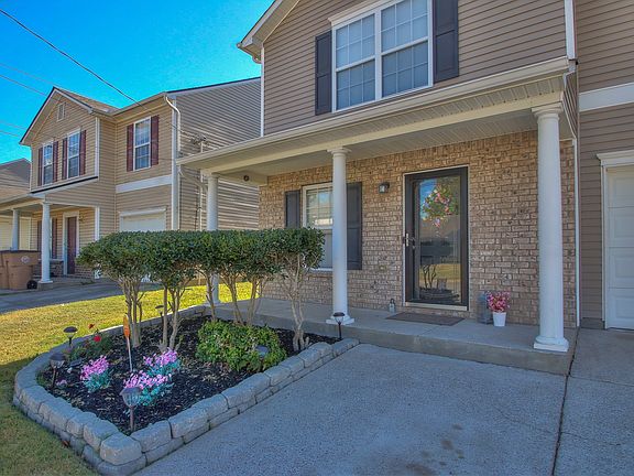 4th image of 2885 Creekbend Dr