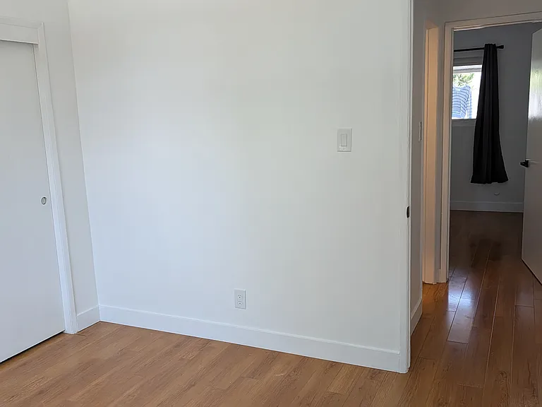 315 S Pine St #E — Photo 12