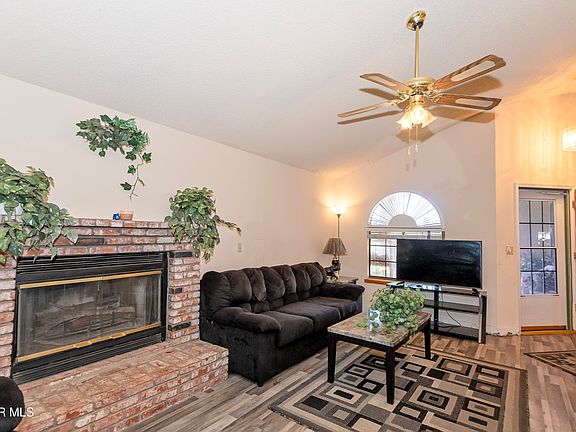 4th image of 20412 90th St