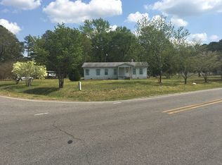 823 Genoa Rd, Dudley, NC 28333