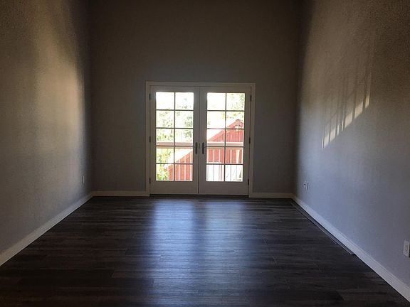 3rd image of 27 E Napa St APT J
