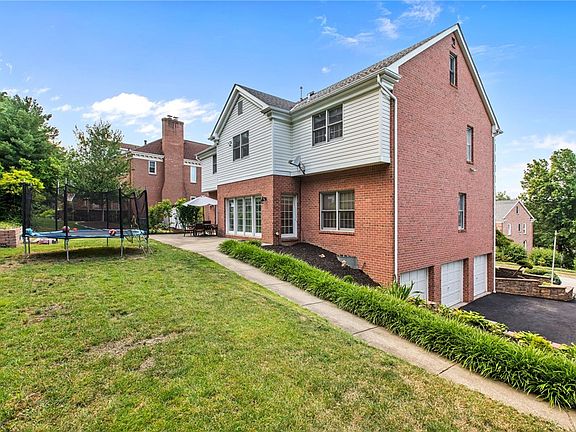 4th image of 1352 High Oak Ct