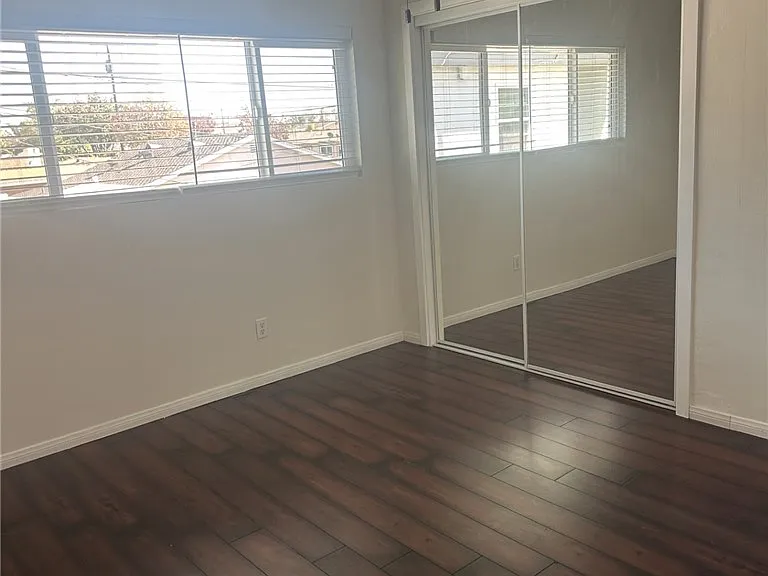 9509 Los Angeles St #D — Photo 6