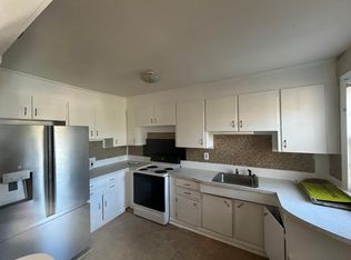 1319 Holman St, Kinston, NC 28501