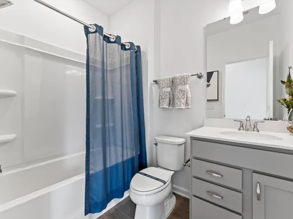 401 N Fisher St #61, Raleigh, NC 27610
