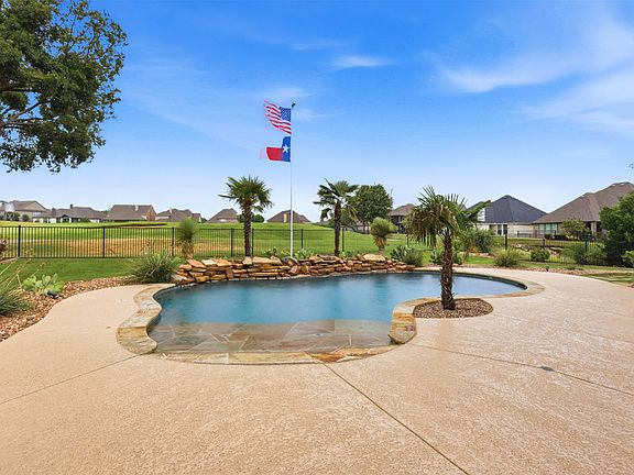 2nd image of 12224 Indian Creek Dr
