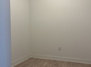 65 Annie Craig Dr #609, Toronto, ON M8V 0G3