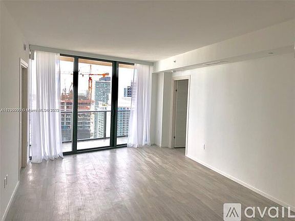 5th image of 801 S Miami Ave Unit 4702
