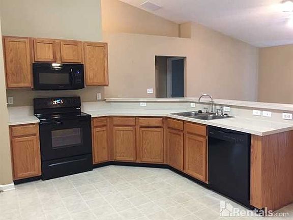 3rd image of 9453 Prosperity Lake Dr