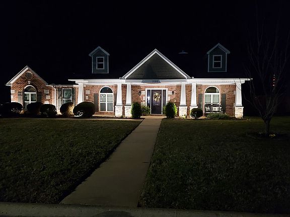 4th image of 1120 Sandstone Dr