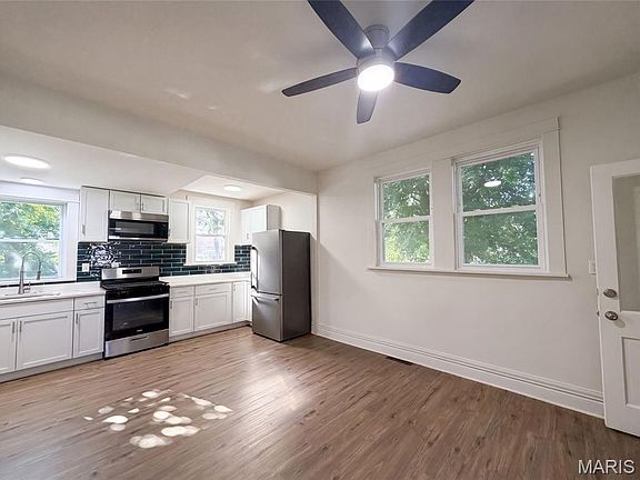 2nd image of 415 N 4th St