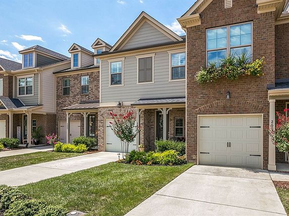 2nd image of 2608 Wellesley Square Dr