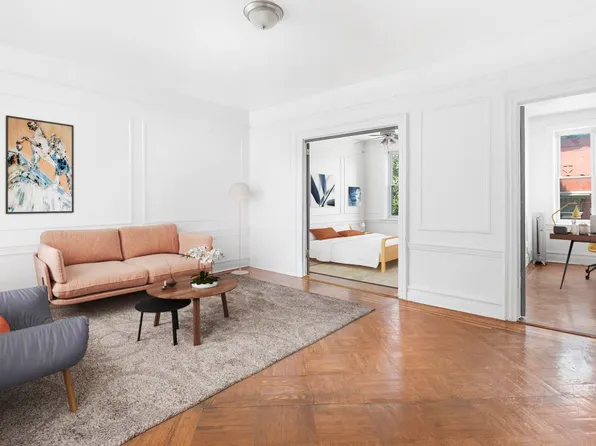 334 Maple Street image 1 of 5