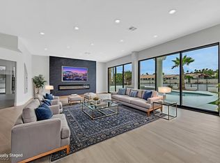 2589 Sun Reef Rd, Las Vegas, NV 89128