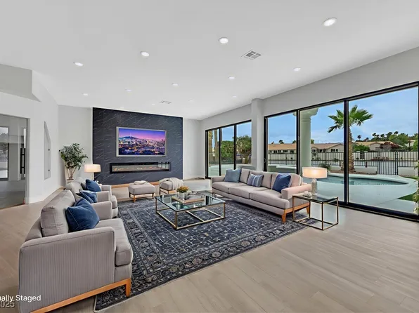 2589 Sun Reef Rd, Las Vegas, NV 89128