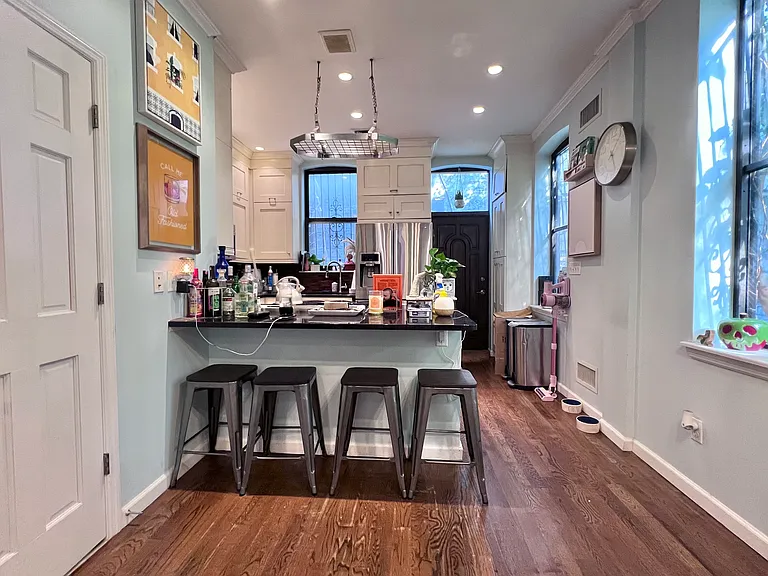 2 Sylvan Ct #1 — Photo 2