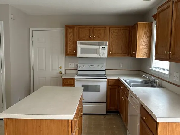 995 Biloxi Ave, Kernersville, NC 27284