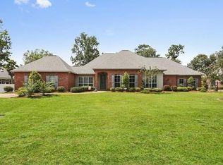 208 Northpark Blvd, Covington, LA 70433