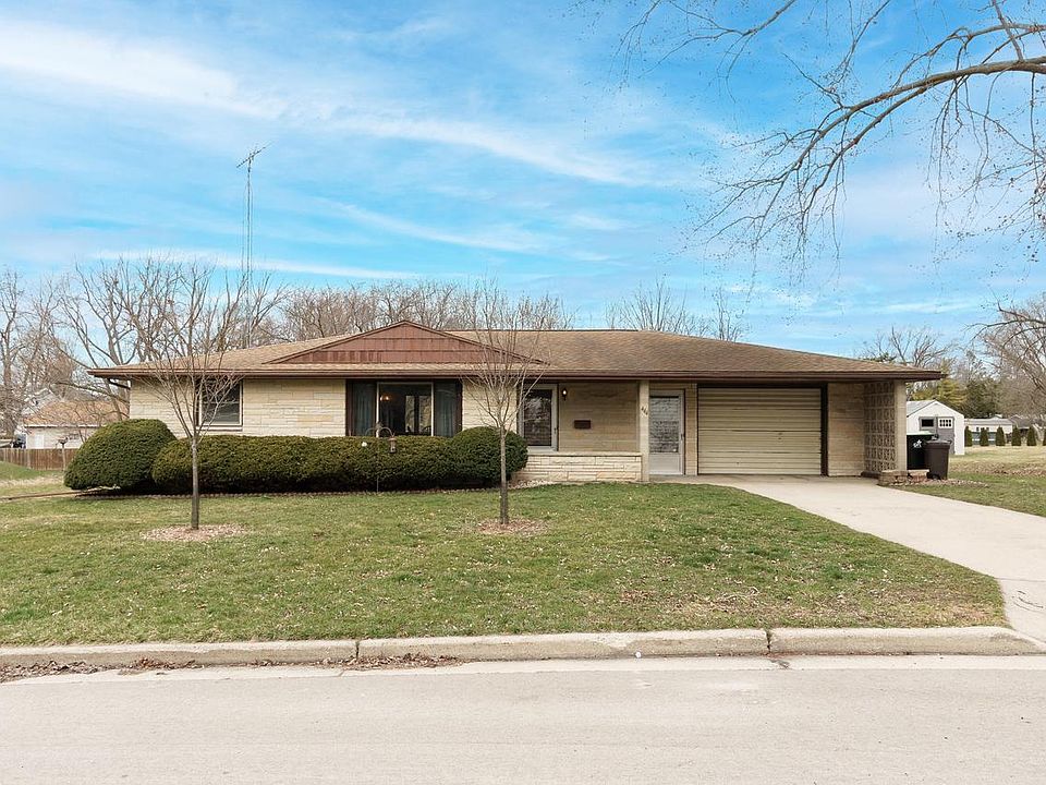 1st image of 444 Willow CIRCLE