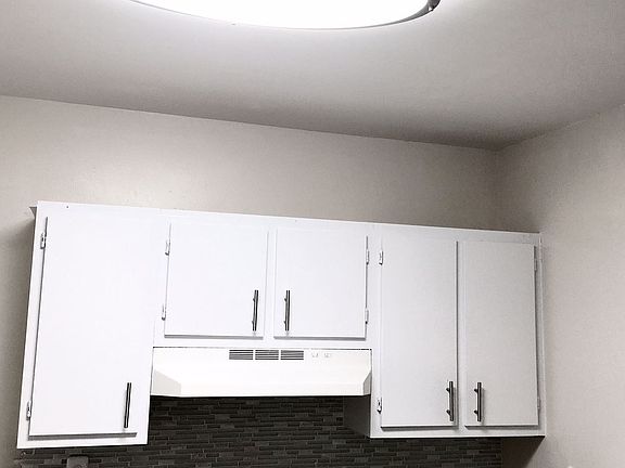 3rd image of 6950 Southgate Blvd APT 103