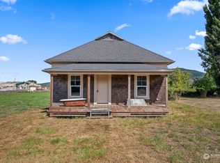 613 Oregon Ave, South Bend, WA 98586