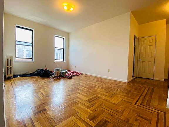 3rd image of 29-06 Crescent St #2GG