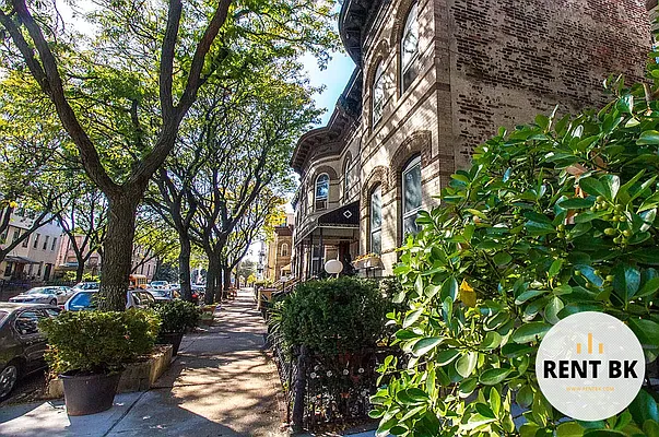 Rented by RENTBK LLC | media 10