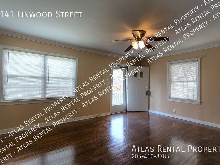 1141 Linwood St — Photo 6