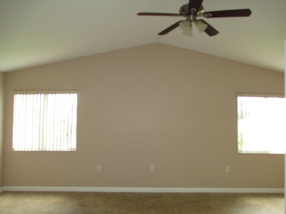 4th image of 3656 SW Ballweg St