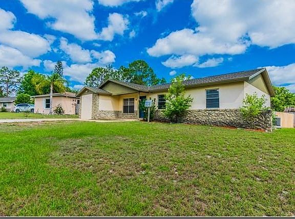2nd image of 208 Loch Low Dr