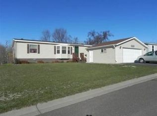 82 Arbutus Dr, Duluth, MN 55810