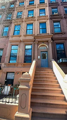 Rented by Compass | media 6