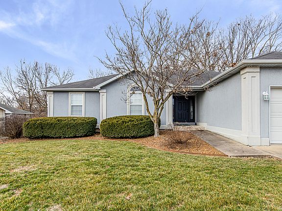 4th image of 3913 Woods Edge Rd