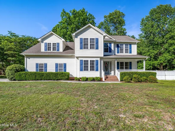 180 Middleton Place, Sneads Ferry, NC 28460