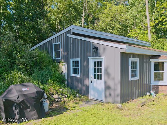 2nd image of 884 Camby Road