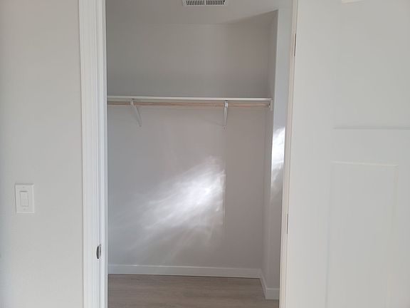 4th image of 930 E St #C