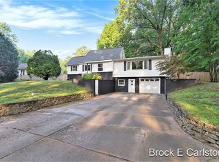 2881 Debaker Rd, Muskegon, MI 49444